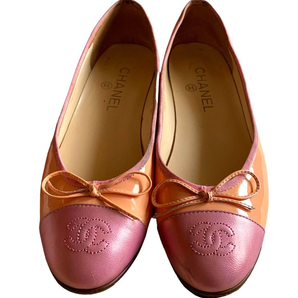 Chanel flats size 38